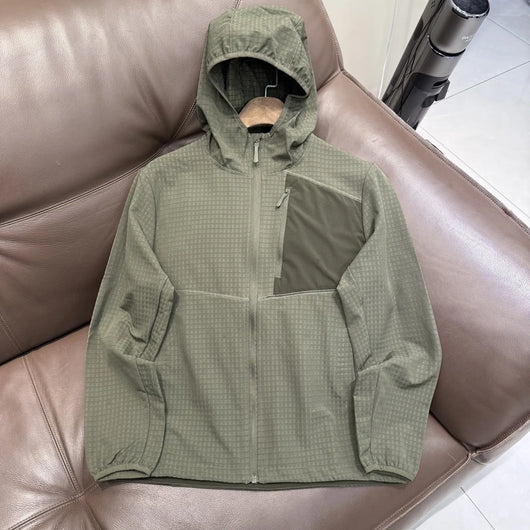 Men's Mesh Outdoor Jacket - Breathable Lightweight Sport Coat