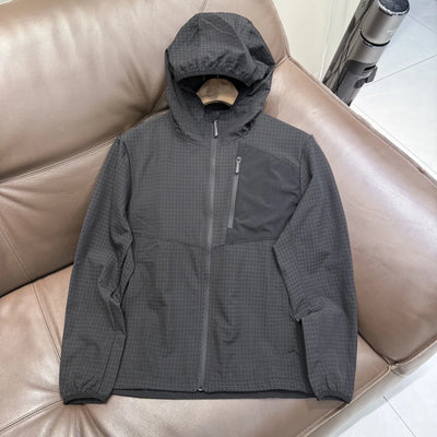 Men's Mesh Outdoor Jacket - Breathable Lightweight Sport Coat