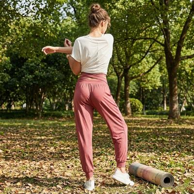 Loose-Fit Yoga Pants lifestyle 1